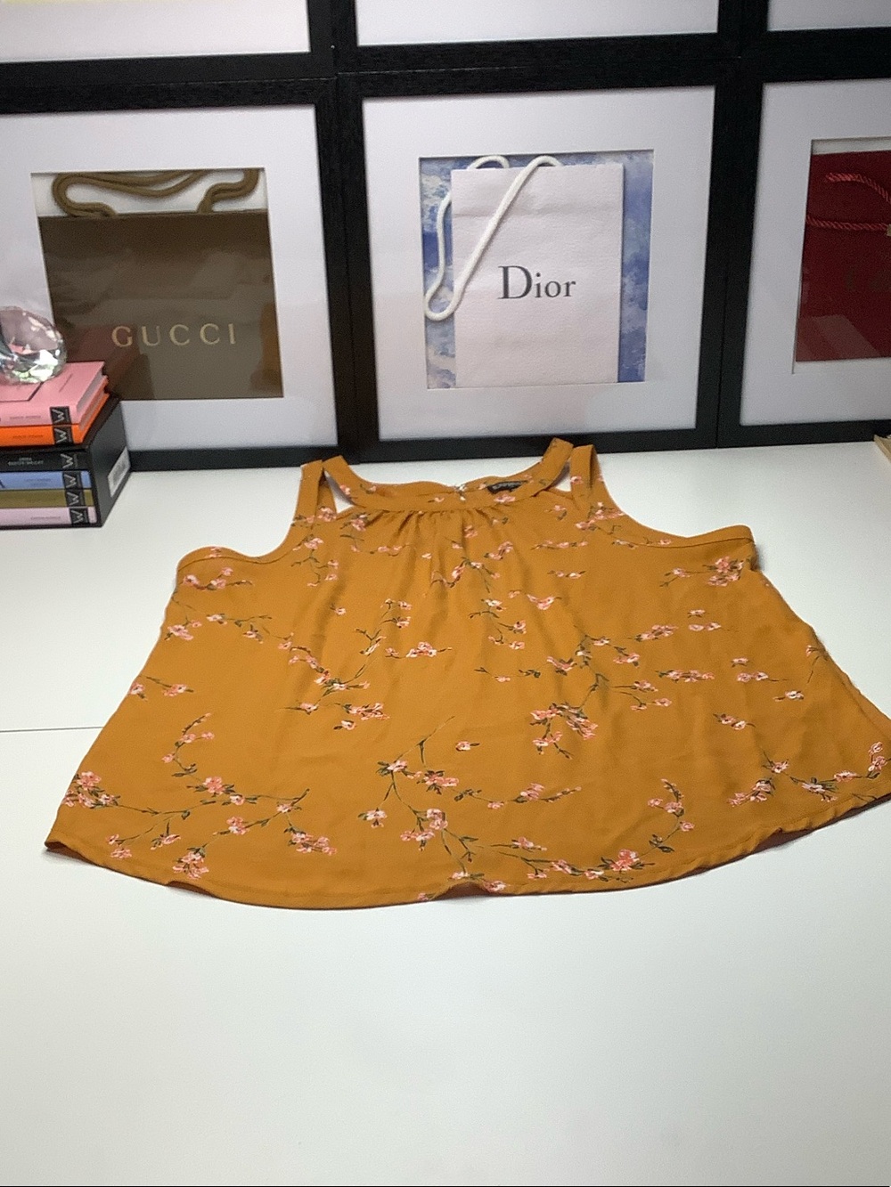 Express Mustard Floral Cold-Shoulder Tank Top Women’s Size M EUC Gorgeous Dressy